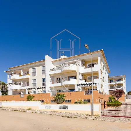 H&h - Rare Chic & Cosy With Wonderful Sea Views, Near To Meia And Center 아파트 *