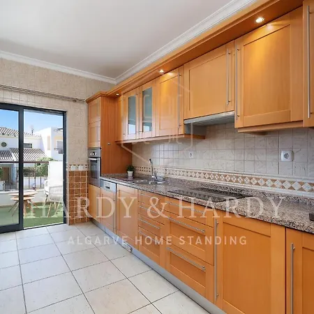 Lejlighed H&h - Rare Chic & Cosy With Wonderful Sea Views, Near To Meia And Center *